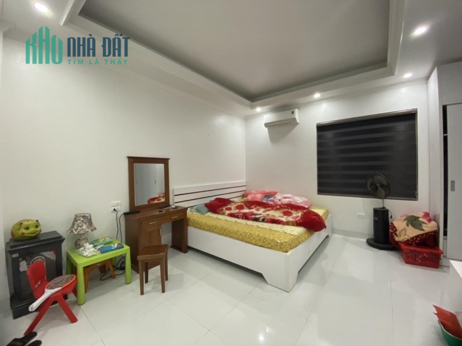 Cực Hiếm Có 1 0 2 Cần Bán gấp Nhà Phương Bảng, Song phương, Hoài Đức 100m nhỉnh 3 tỷ