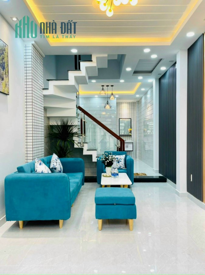 Bán nhà MT hẻm nhựa 8m thông ngay chowh LK 5.6 ,40m2 ,3 tầng chỉ 2tyxx