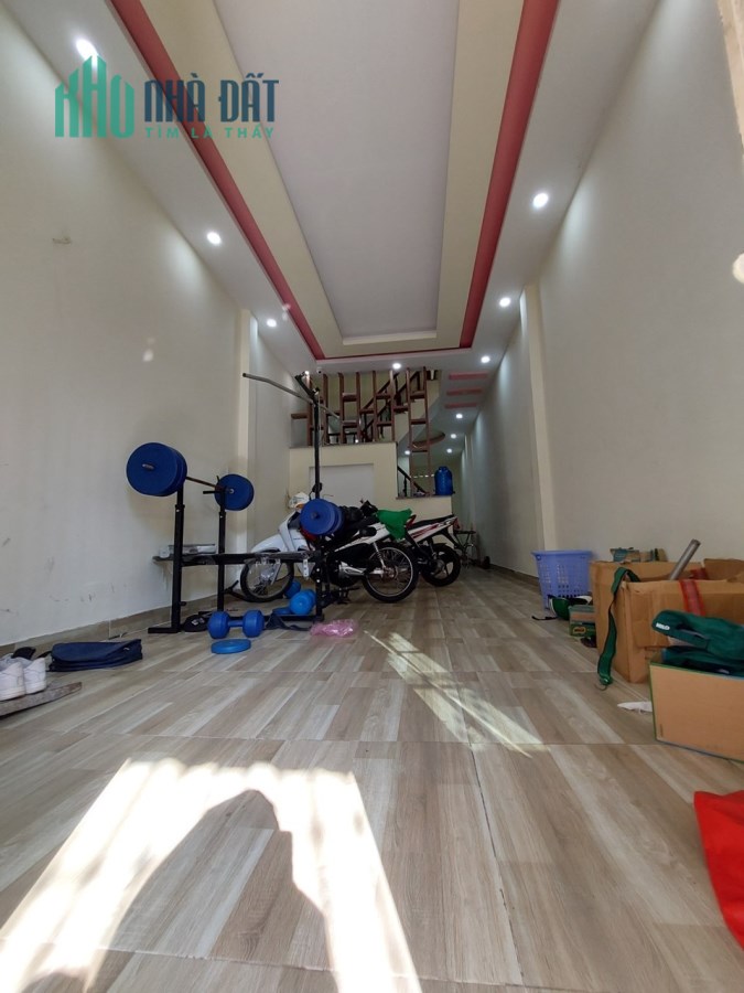 Bán nhà đẹp Lê Văn Việt, 54m2 hẻm ô tô, sổ đẹp hoàn công chỉ 4.1 tỷ TL