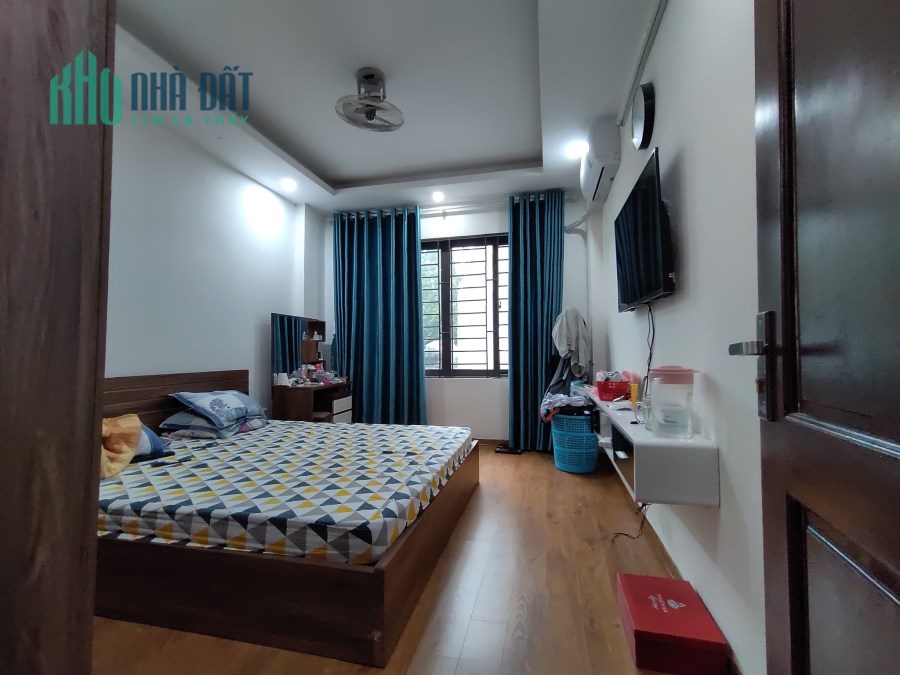 Bán nhà phân lô, Kim Mã, Ba Đình 40m2, 5T, giá 5.5 tỷ. Liên hệ 0983416997