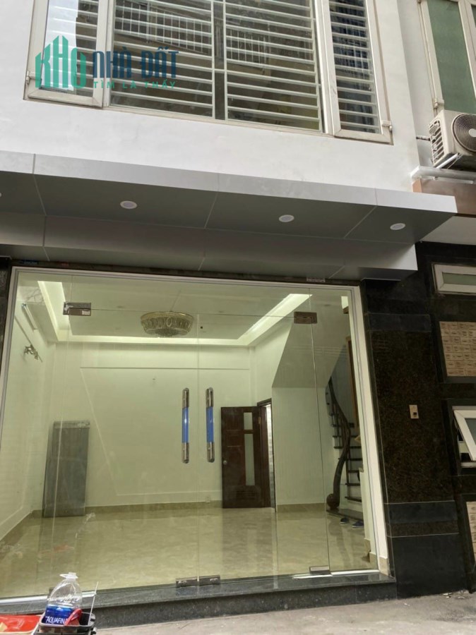 💥 Bán nhà Phố Hoàng Ngân, Ô tô vào nhà, 31m2 5T MT 6m,, Chỉ 8.5 Tỷ 💥