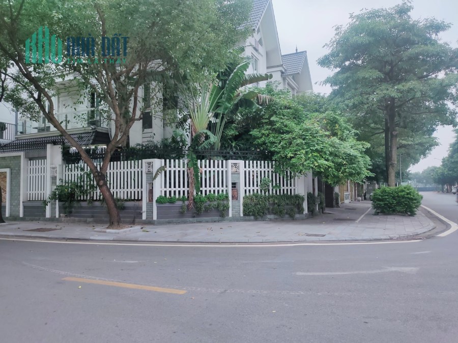 BIỆT THỰ SIÊU VÍP KHU ĐÔ THỊ VIỆT HƯNG, LONG BIÊN, Ở ĐẲNG CẤP, TIỆN ÍCH BẠT NGÀN.