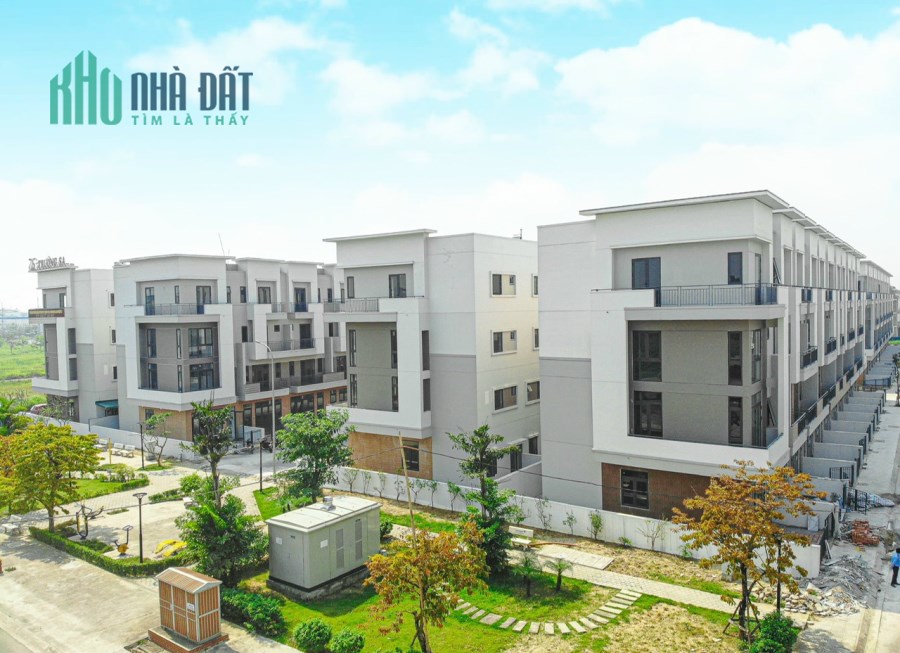 Bán nhà shophouse 4 tầng sầm uất tại đô thị centa vsip bắc ninh