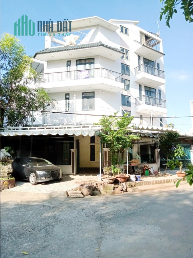 Nhà bán căn góc đường 12m KDC 13C ( Geenlife) xã Phong Phú - Bình Chánh