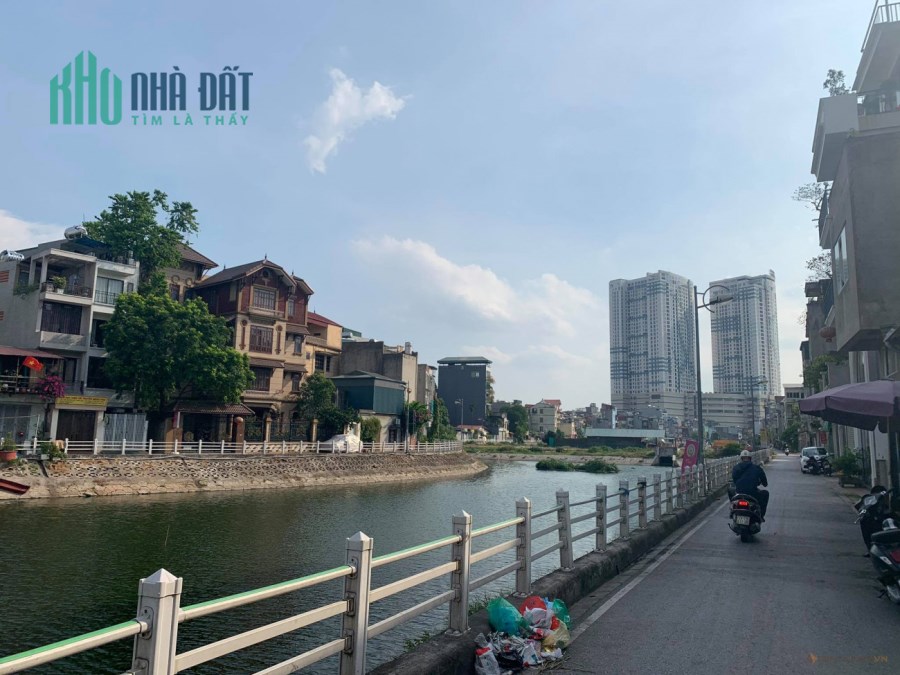 BÁN NHÀ PHỐ NGỌC LÂM, LÔ GÓC HAI MẶT THOÁNG, VIEW HỒ SANG TRỌNG.