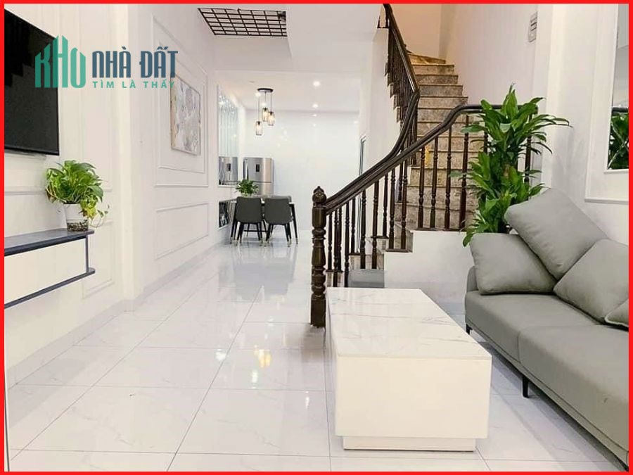 Bán gấp nhà Hào Nam, 30m2, 4 tầng, MT 5m, 5.5 tỷ, Lô góc - Bãi xe - Ô tô tránh (LP32)