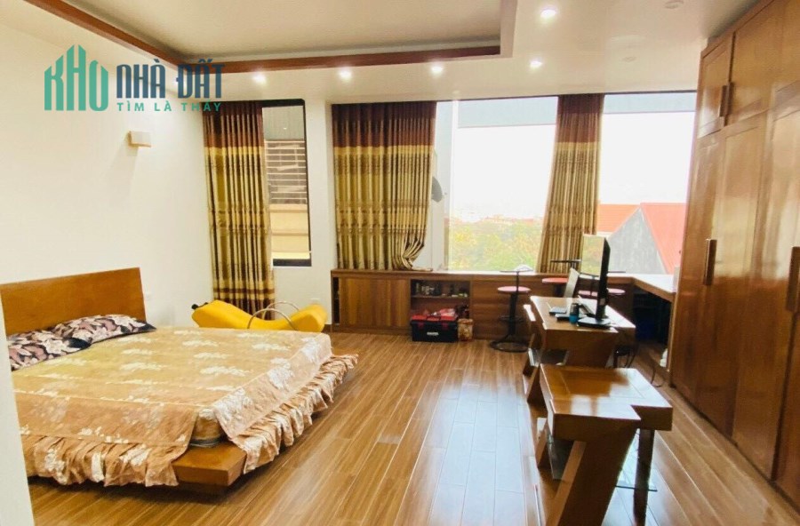 Cần bán gấp nhà Thạch Bàn 65m 5 tầng MT6m, ô tô tránh, view hồ hơn 7 tỷ