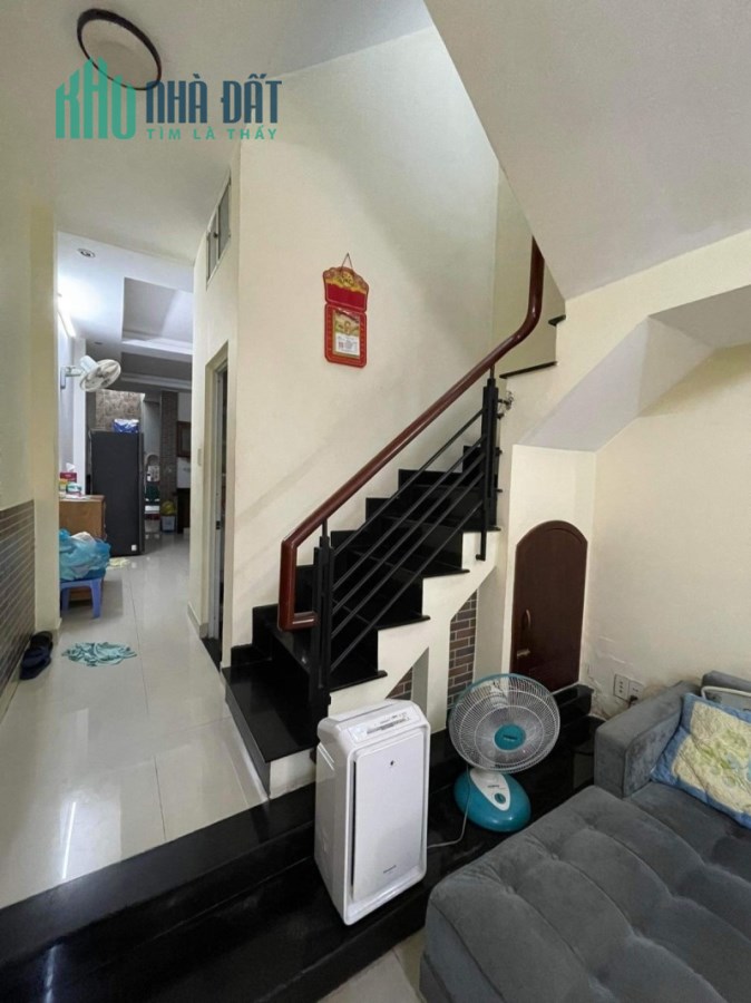 BÁN NHÀ PHÚ NHUẬN 60M2 3 TẦNG BTCT 4 PHÒNG NGỦ TRUNG TÂM PHÚ NHUẬN PHAN ĐÌNH PHÙNG 5  TỶ.