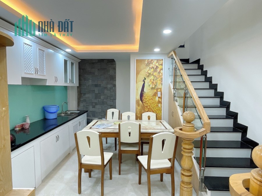 Bán nhà Tân Phú gần Bàu Cát Tân Bình đang cho thuê 2x triệu/1 tháng nhỉnh 6 tỷ TL