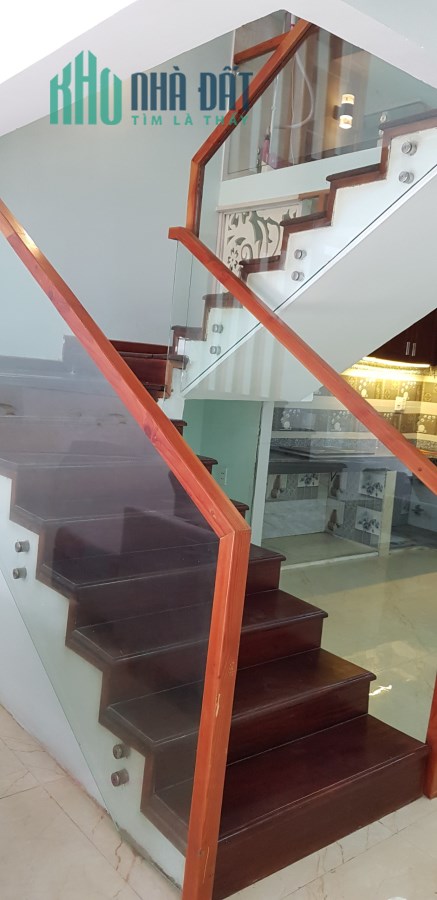 Bán nhanh nhà đẹp 3 tầng giá rẻ ĐA MẶN 70m2 chỉ nhỉnh 4 tỷ gần bệnh viện NHI Đà Nẵng