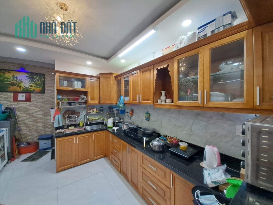 BÁN GẤP NHÀ HXH THÔNG NƠ TRANG LONG BÌNH THẠNH-47M2-5TẦNG BTCT-5PN-DỞ VUÔNG NHỈNH 8 TỶ