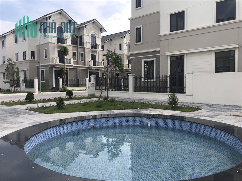 Bán nhà 3 tầng , giá rẻ , tiện ích nội, ngoại khu đầy đủ, vị trí đắc địa.