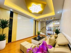 KHƯƠNG ĐÌNH, THANH XUÂN, NHÀ ĐẸP LONG LANH ĐÓN TẾT,  39M, 5T, MT: 3.5M, 4.75 TỶ