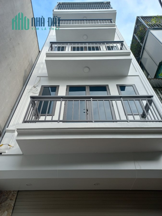 Nhà đường Trương Định DT48m2, 4 tầng, Mặt tiền 4m2, 2 thoáng, giá 4,26 tỷ