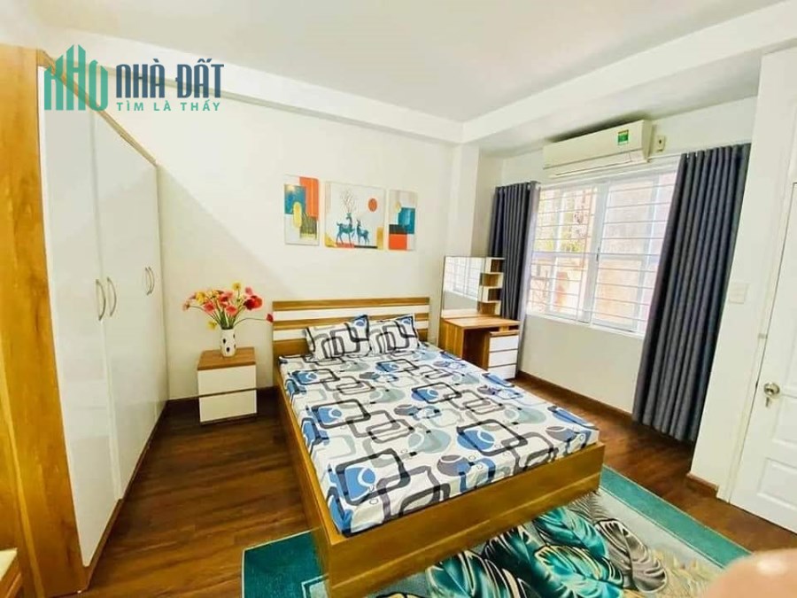 NHÀ ĐẸP XUẤT SẮC-HOÀNG QUỐC VIỆT-42m2-LÔ GÓC 2 THOÁNG-30M RA Ô TÔ-4,6 TỶ