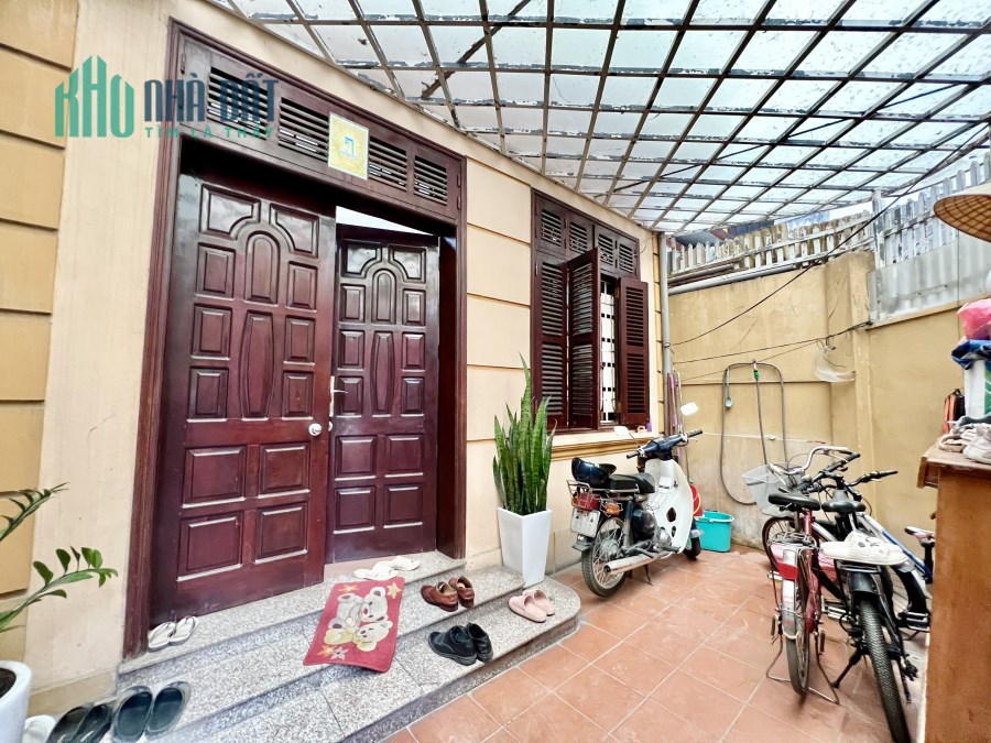 Bán tập thể quân đội An dương, 74m2, 5.1m tiền, ô tô , nhỉnh 11 tỷ. 2 thoáng.