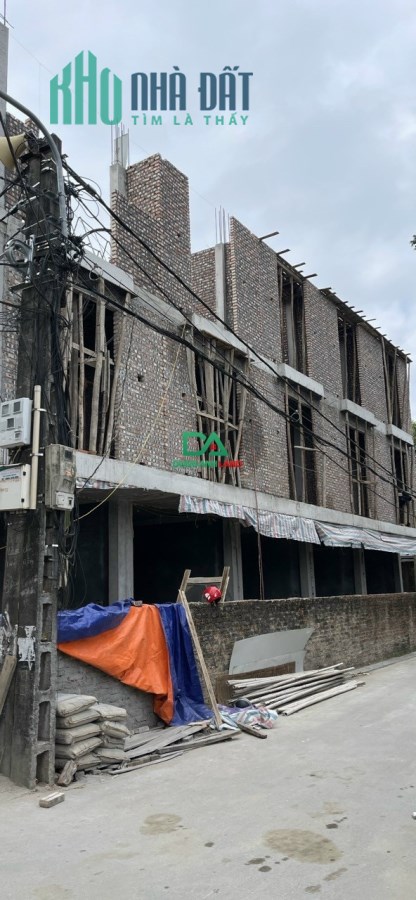 Bán nhà 4 tầng tổ 19 thị trấn Đông Anh Hà Nội mới 100 %