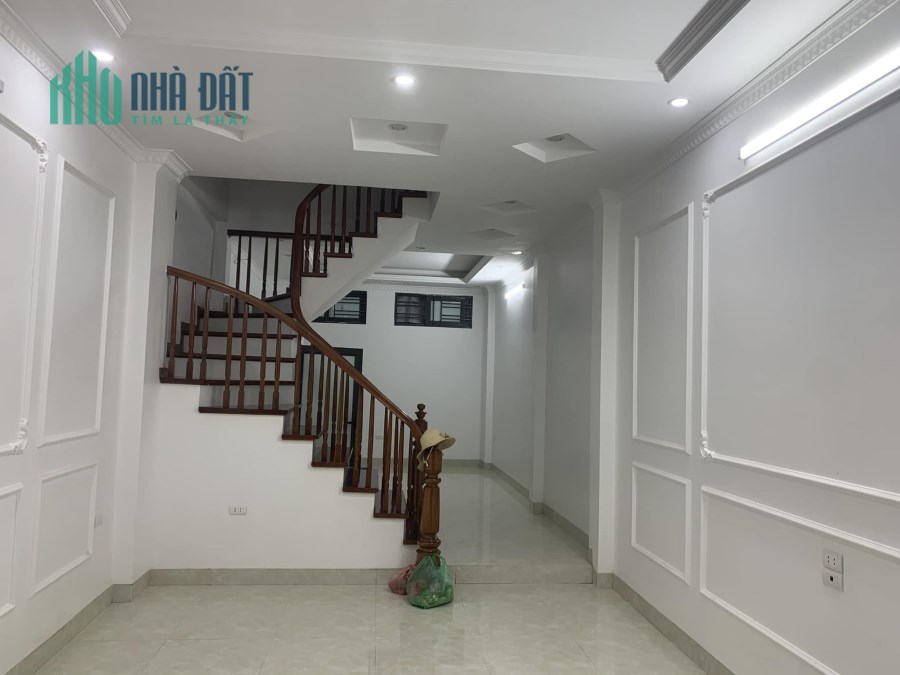 Bán nhà ngõ 107 Trần Khát Chân 47m2 x5 tầng,Mặt tiền4m, 6 ngủ, trước nhà rộng 3m,10m ra ô tô  giá