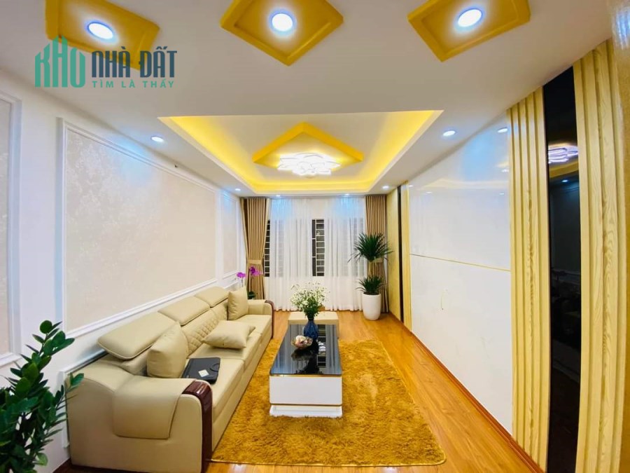 NHÀ ĐẸP KHƯƠNG ĐÌNH ,NGÕ RỘNG, GẦN VIEW HỒ, THÔNG SỐ ĐẸP, 42M * 5 TẦNG, GIÁ 4.75 TỶ.
