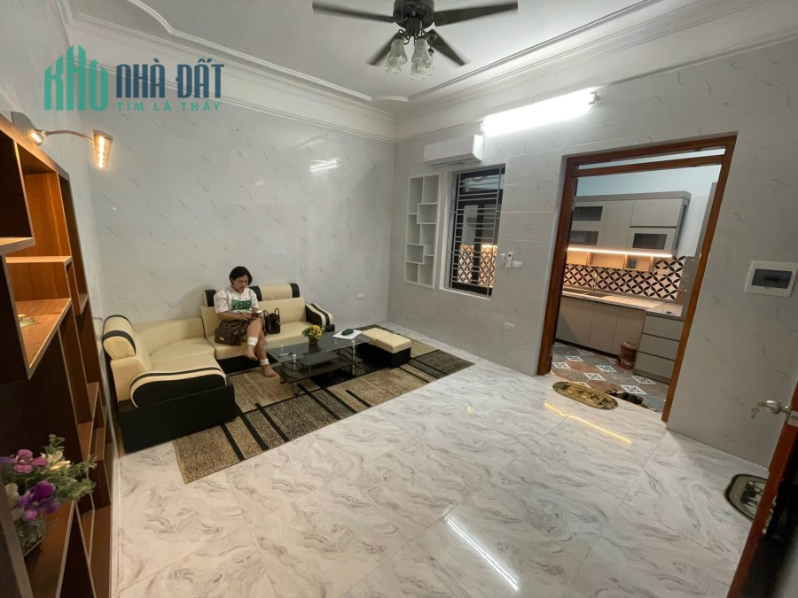 Nhà đường Hoàng mai, Hoàng mai DT 48m2, 4 Tầng, Mặt tiền 4m, Giá 4,21 tỷ