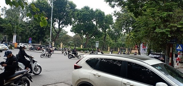 [CỰC HOT] Chính chủ cần bán căn nhà đẹp vị trí đắc địa tại Trung tâm phố Trần Nhân Tông, Hai Bà