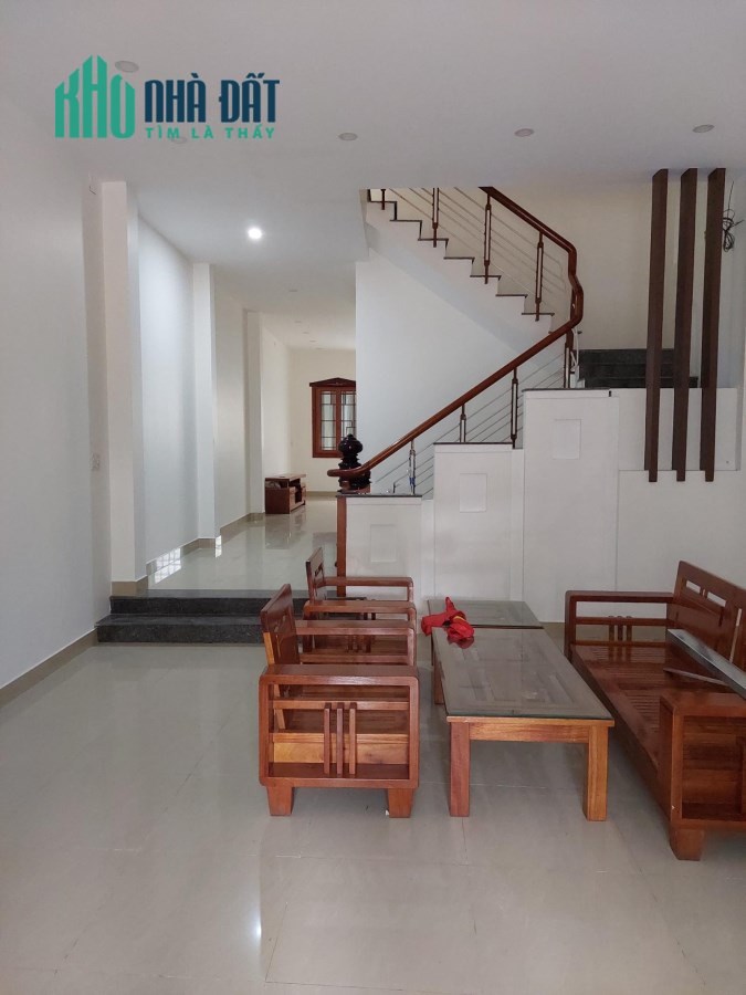Chính Chủ Cho thuê nhà nguyên căn 270m2 Đường Nguyễn Phong Sắc, Quận Cẩm Lệ, Đà Nẵng