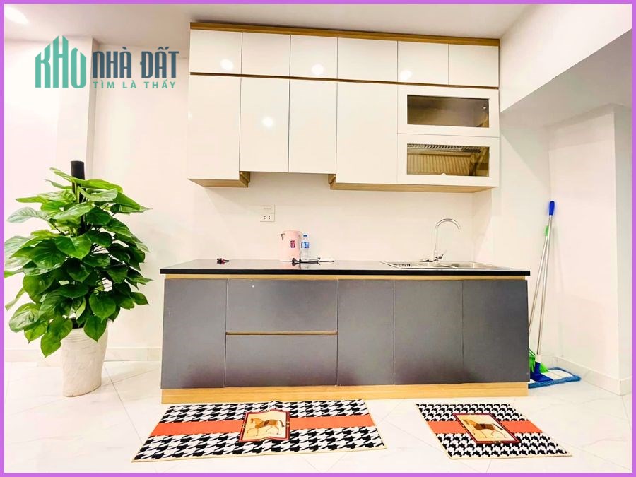 Bán nhà đẹp đón Tết phố Đội Cấn, 38m2, 4 tầng, 5pn, 3.95 tỷ, Full Nội thất (LP33)