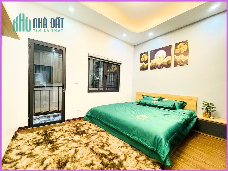 Bán nhà đẹp đón Tết phố Đội Cấn, 38m2, 4 tầng, 5pn, 3.95 tỷ, Full Nội thất (LP33)