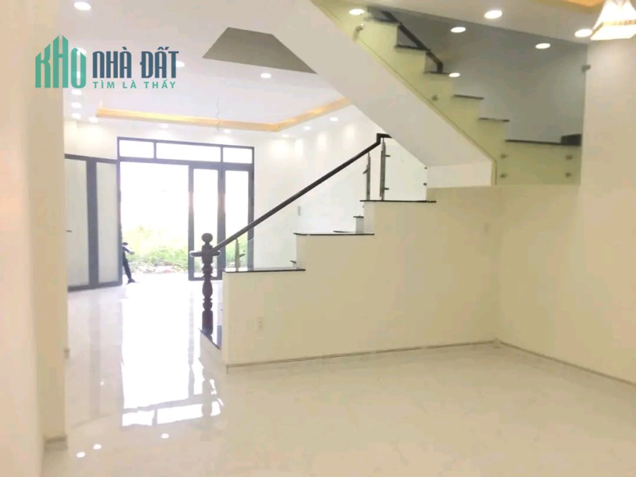 bán nhà đẹp ở liền sát dự án the sol city, 70m2 , chỉ hơn 1 tỷ - 0901370397
