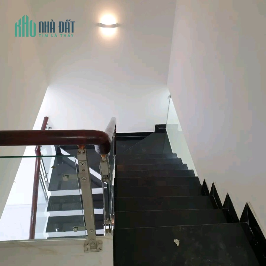 bán nhà đẹp ở liền sát dự án the sol city, 70m2 , chỉ hơn 1 tỷ - 0901370397