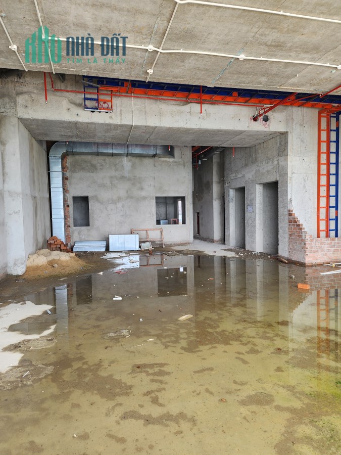 BÁN GẤP KHÁCH SẠN ĐƯỜNG PHẠM VĂN ĐỒNG, VIEW BIỂN NHA TRANG, 135 TỶ