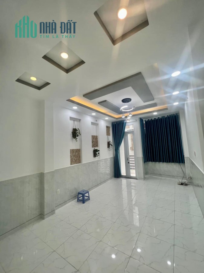 Ngộp bank bán nhà Nguyễn  Thị Thập, Quận 7,DT 46 m2, 3 PN,  giá chỉ chỉ 4,9 tỷ