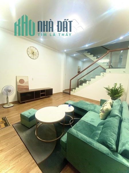Nhà Lê Độ 40m2, mới đẹp, kiệt thẳng thông, ở ngay