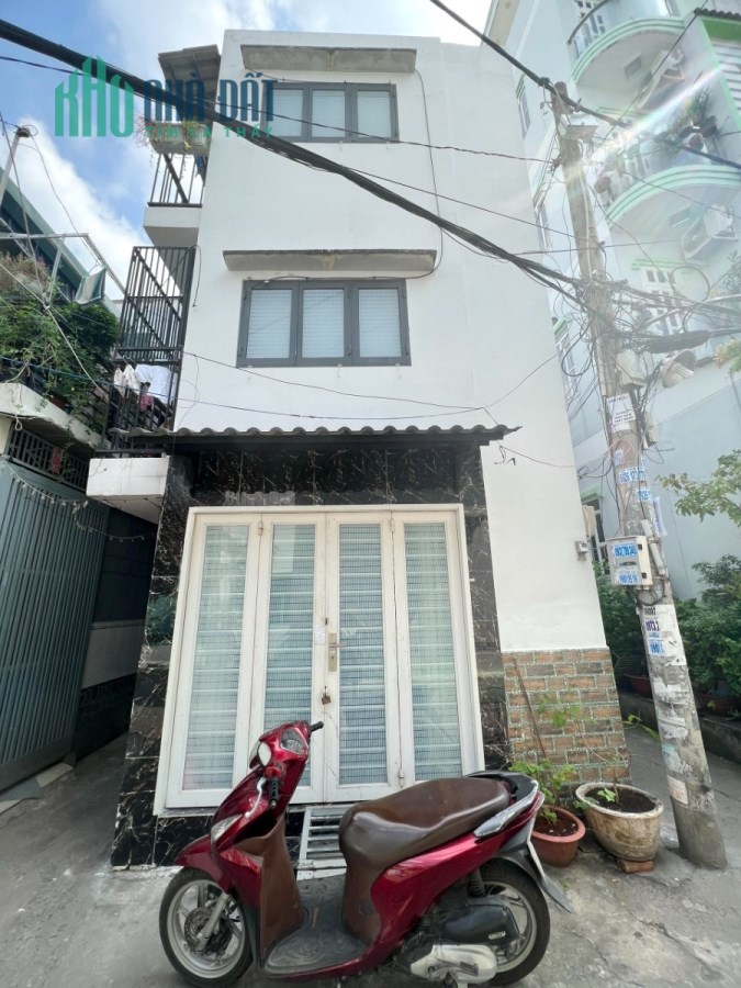 Nhà nhỏ 3 tầng hẻm thông đường Nguyễn Duy P9Q8 Giá : 2.19 Tỷ