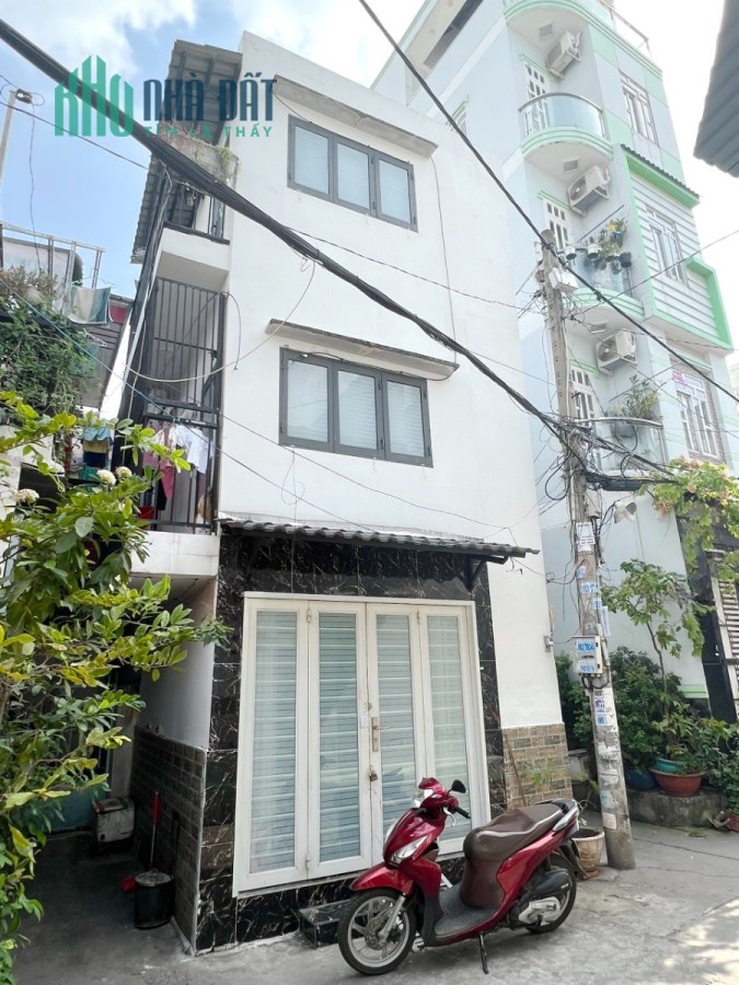 Nhà nhỏ 3 tầng hẻm thông đường Nguyễn Duy P9Q8 Giá : 2.19 Tỷ