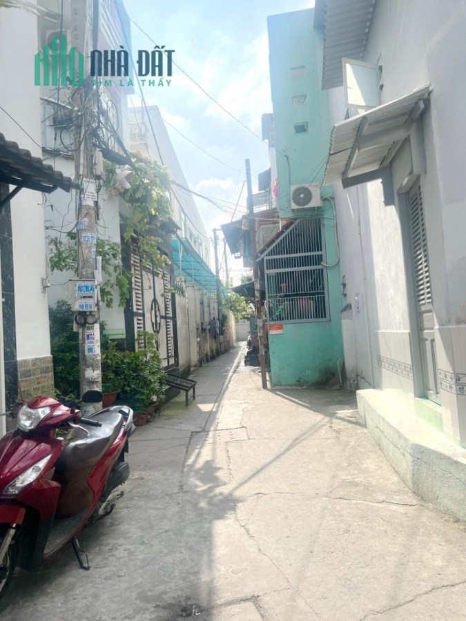 Nhà nhỏ 3 tầng hẻm thông đường Nguyễn Duy P9Q8 Giá : 2.19 Tỷ