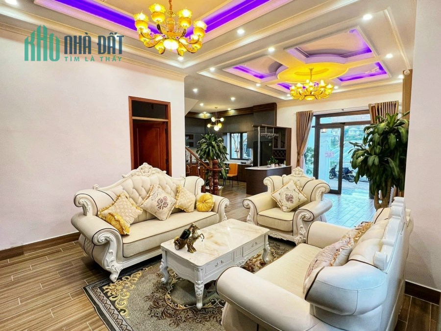 Siêu phẩm Biệt Thự 3 tầng 2 mặt tiền mới xây xong tại khu Villa Nam Hồ ,Phường 11, TP Đà Lạt, giá