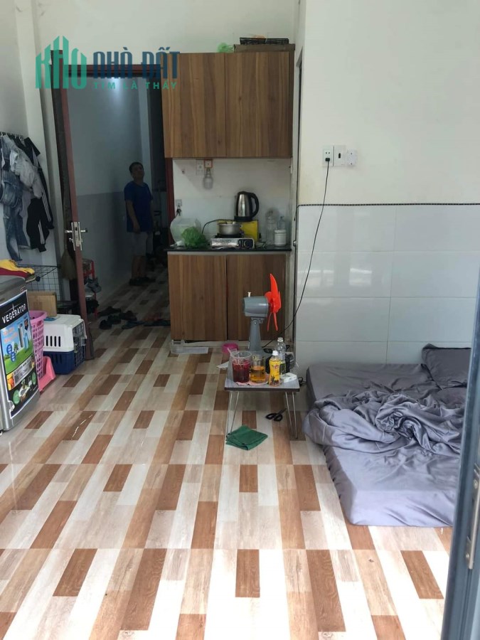 Bán tòa nhà Âu Dương Lân 6 tầng thang máy, cho thuê 50triệu