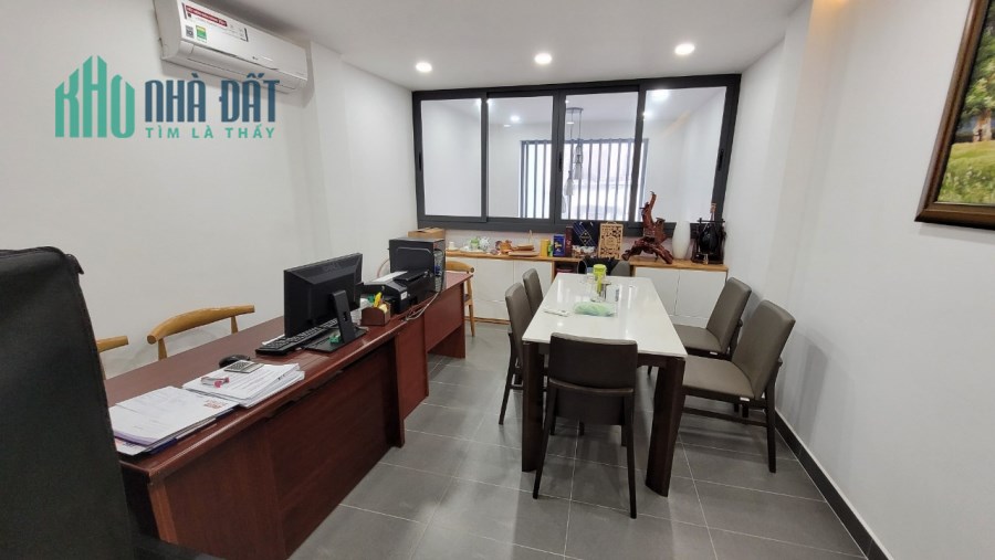 Hẻm nhựa 10m ngay Hòa Hảo. 6 tầng BTCT. Thang máy xịn. 50m2. Chỉ 14,x tỷ