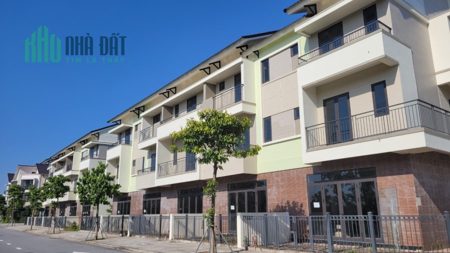 duy nhất 1 căn 3 tầng 90m2 nàn 2 view sông tại centa city chi