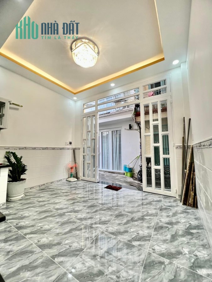 Nhà mới, 3 tầng hẻm Nguyễn Duy P9Q8. Giá 2,25 tỷ TL