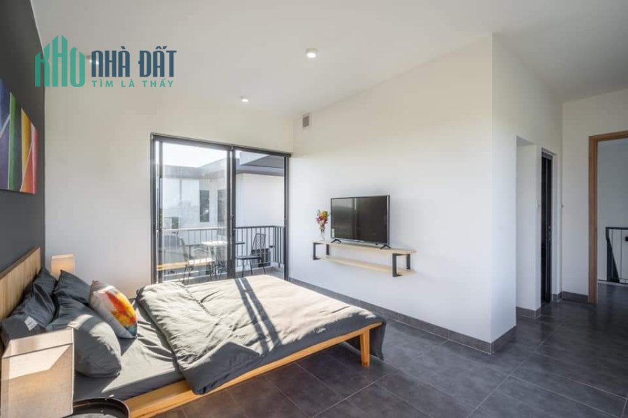 Villa FPT cạnh sông Cổ Cò, 416m2 2.5 tầng, giá 14.5 tỷ