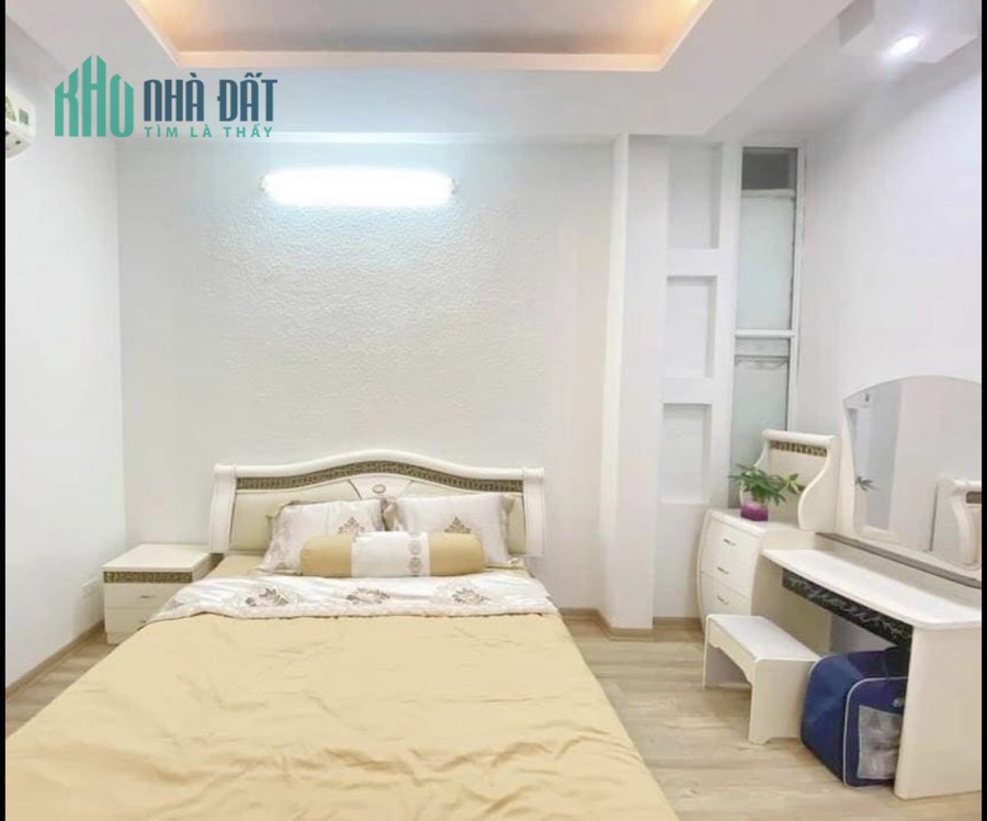 Bán Rẻ Nhà Hoà Cường Nam Quận Hải Châu - 2 tầng 3 PN - Gần Trường SKyline - Gần Lotte.