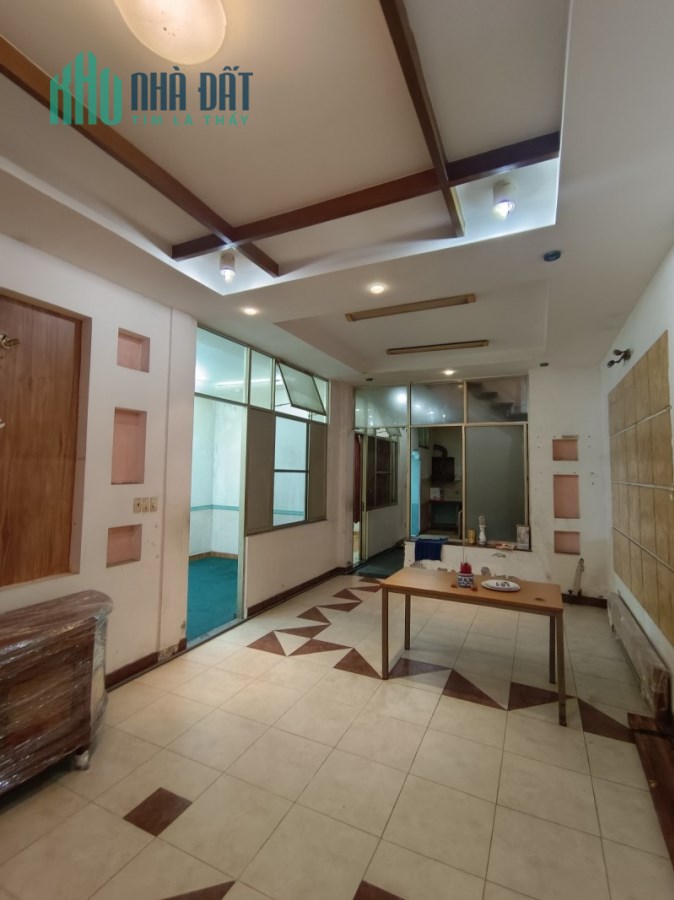 BÁN NHÀ QUẬN 1 HXH 100M2 NỞ HẬU 6.6 M 50T/M2 HÀNG HIẾM NGUYỄN VĂN GIAI 5.7 TỶ.