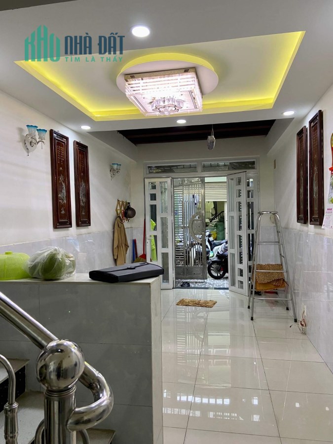 Bán nhà giá rẻ 61m2 giá chỉ 3.5 Tỷ Nguyễn Văn Luông-Quận 6