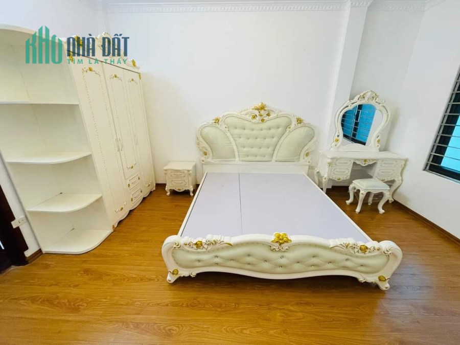 Bán nhà Nguyễn văn cừ Long Biên 35m2 4 tỷ gần ô tô, BV Tâm Anh,gần cầu Chương Dương.