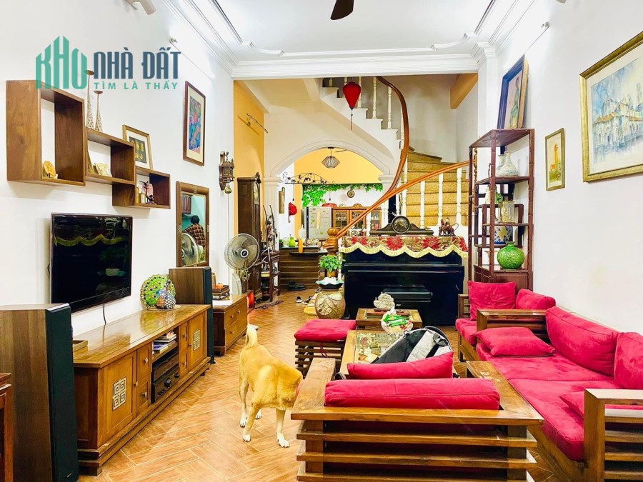 HAI BÀ TRƯNG  -   Ô TÔ TRÁNH - KINH DOANH - THOÁNG TRƯỚC SAU - SỔ PHÂN LÔ - 17 TỶ
