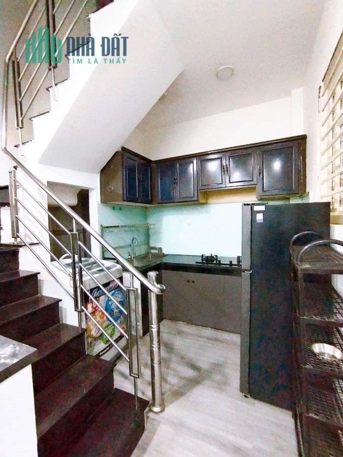 Bán nhà đường Phạm Văn Bạch Gò Vấp, 60m2, 3 phòng ngủ, 2WC, nhỉnh 3 tỷ