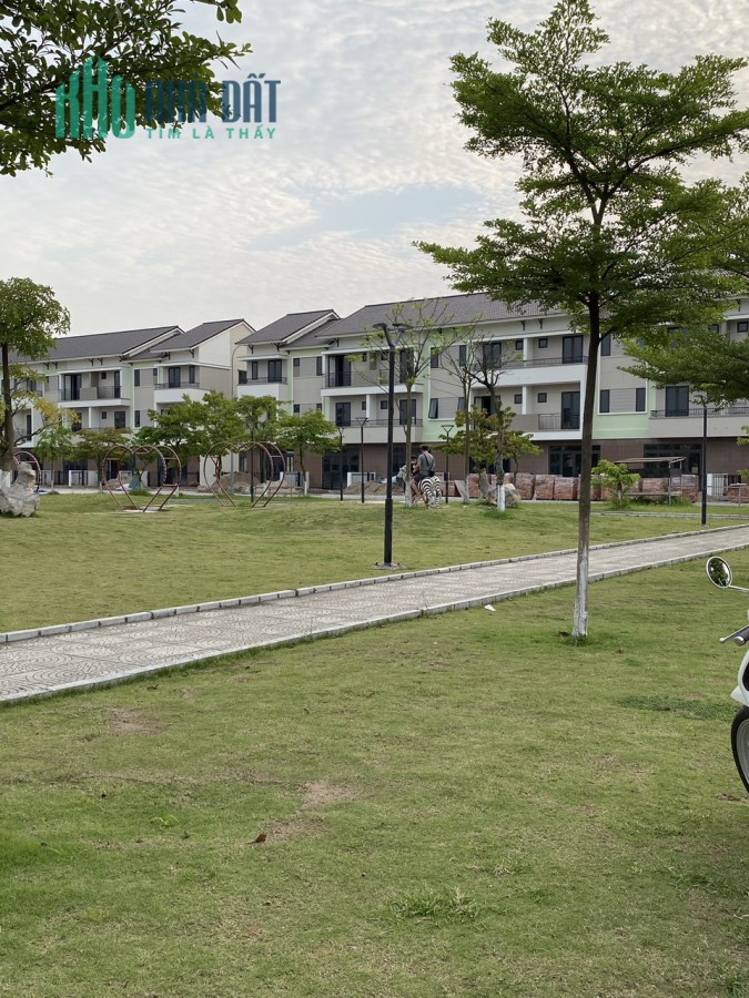 Nhà phố đối diện công viên Centa giá rẻ tại Centa City Từ Sơn