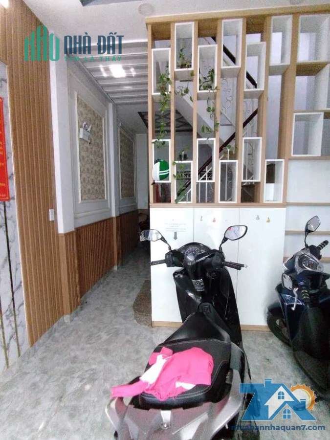 Bán Nhà HXH Bùi Văn Ba, Tân Thuận Đông Quận 7, 4T, 4mx8m, 5 phòng ngủ, Nhà Đẹp, dưới 4 tỷ